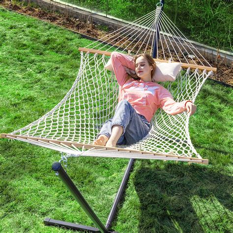 photos of hammocks|pictures of hammocks in backyards.